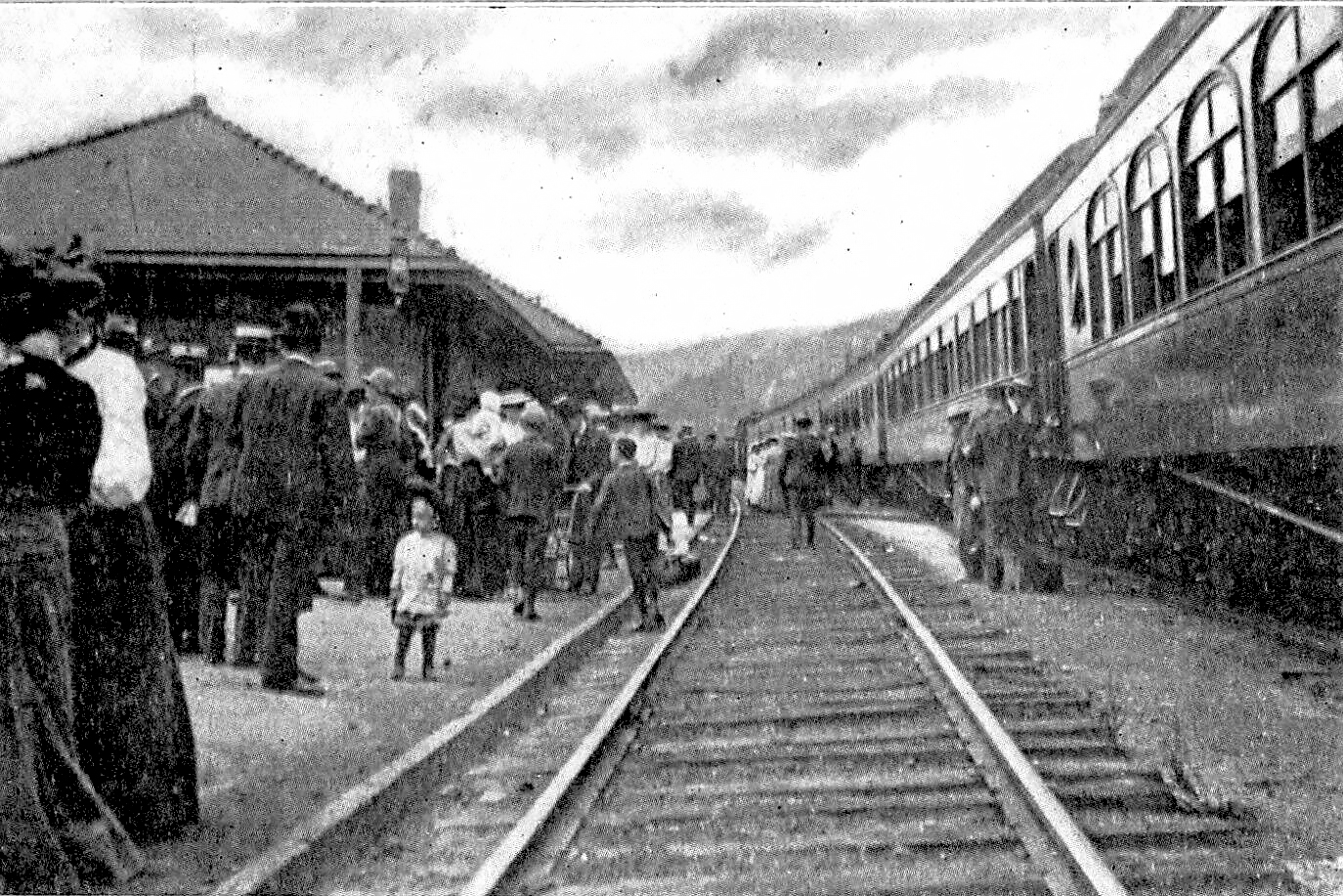 Erie Depot Railroad Station, Callicoon NY, Sullivan County c1905