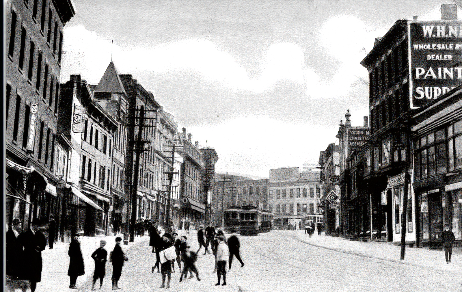 Main St. Yonkers looking east 1908